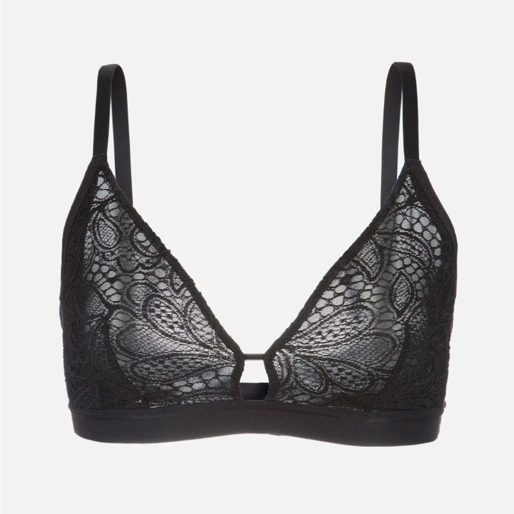 NWT Palm Lace Busty Bra Jet Black